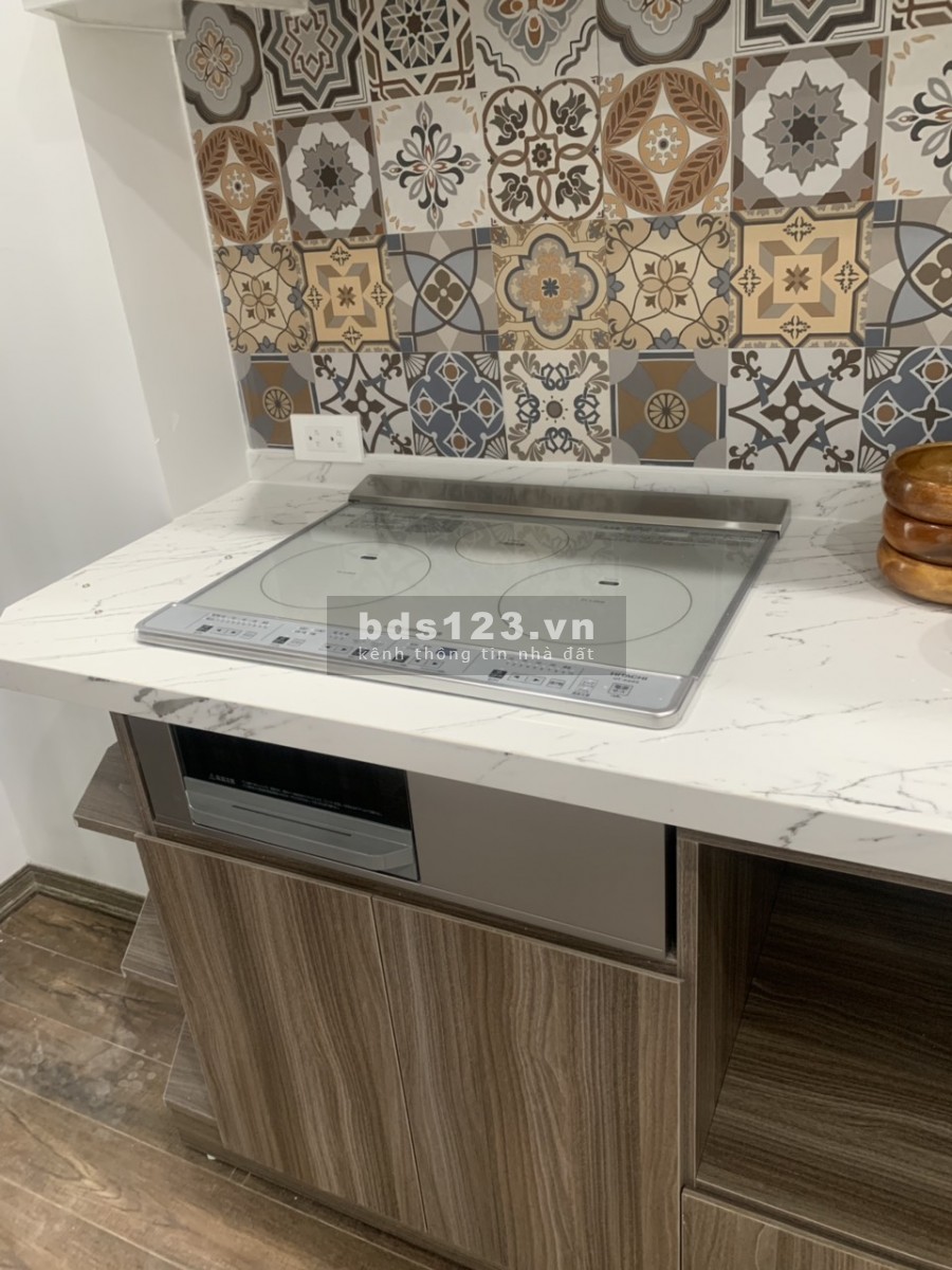 Bán gấp căn góc 3 ngủ 92m, full NT tại Green Bay Mễ Trì, Giá 4.6 tỷ, LH: 0352781220
