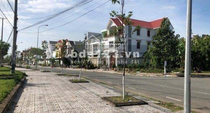 Bán nhà kiên cố KDC Bình Nhựt, 1 trệt 2 lầu. Dx 5m x 20m. DTSD 280m2. Giá 4,2 tỷ