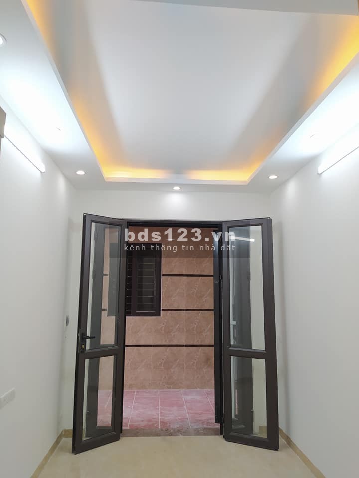 Nhà đẹp 5 tầng, 20m2, giá rẻ, Trương Định, Hoàng Mai