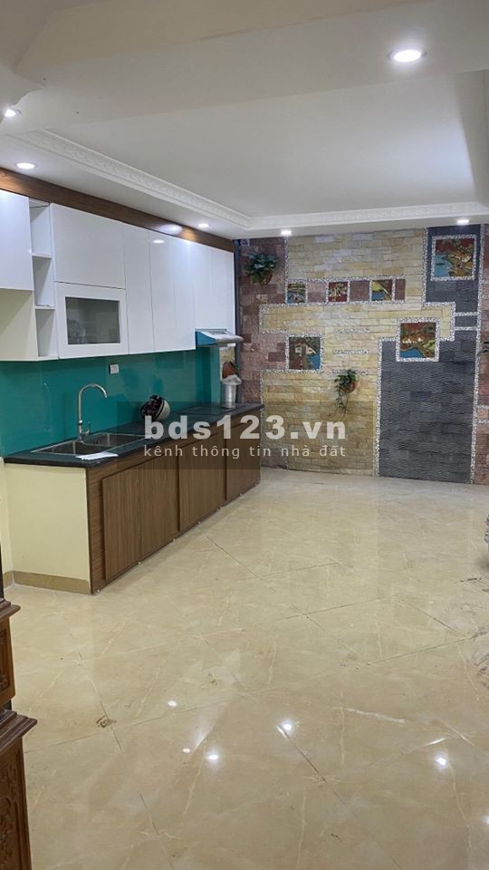 Bán Biệt thự LK Trịnh Văn Bô giá 27.1 tỷ, 130mx6T, Oto tránh, Mới đẹp