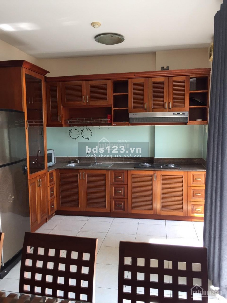 Mình cần cho thuê căn hộ 80m2, 2 PN, nhà sạch chính chủ, cc Central Garden, giá 11 triệu/tháng