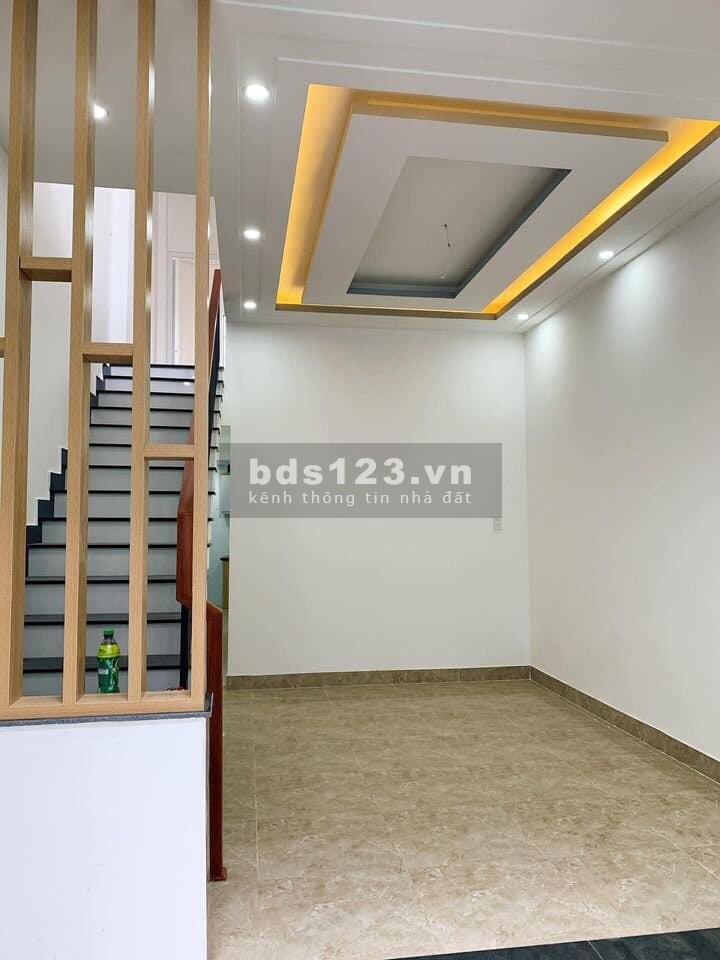 BÁN NHÀ HXH Lạc Long Quân gần Lý Thường Kiệt, Tân Bình