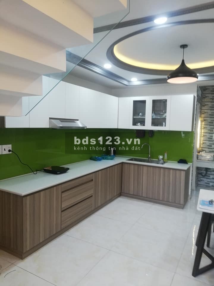 MẶT TIỀN LÝ TUỆ 65m2, CHỮA BỆNH TAI BIỀN CHO CHỒNG NÊN CẦN BÁN RẤT GẤP