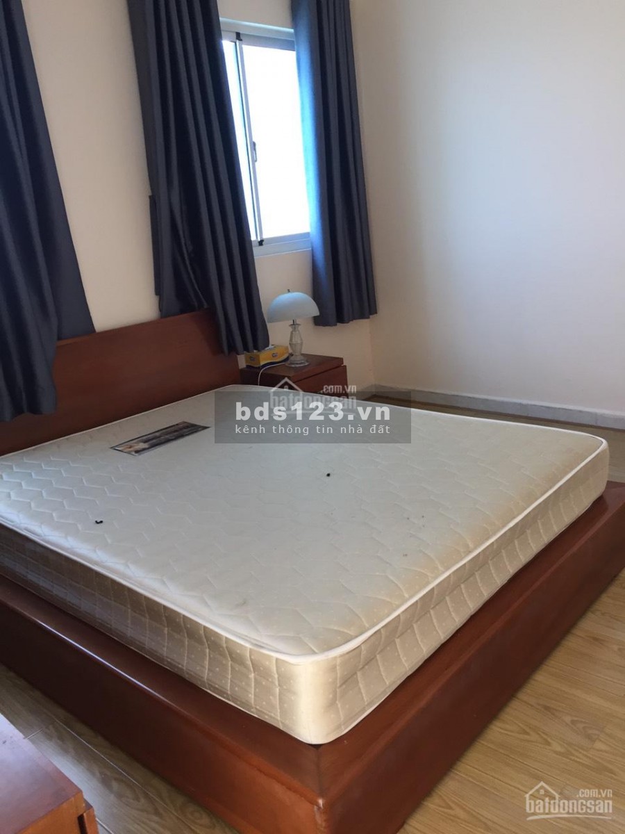 Mình cần cho thuê căn hộ 80m2, 2 PN, nhà sạch chính chủ, cc Central Garden, giá 11 triệu/tháng