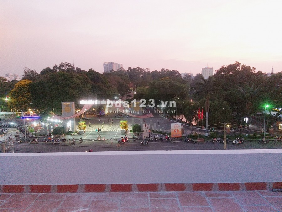NHÀ MẶT TIỀN NGUYÊN CĂN CHO THUÊ - CMT8 DT: 40m2 (8x5)