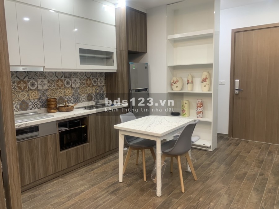 Bán gấp căn góc 3 ngủ 92m, full NT tại Green Bay Mễ Trì, Giá 4.6 tỷ, LH: 0352781220