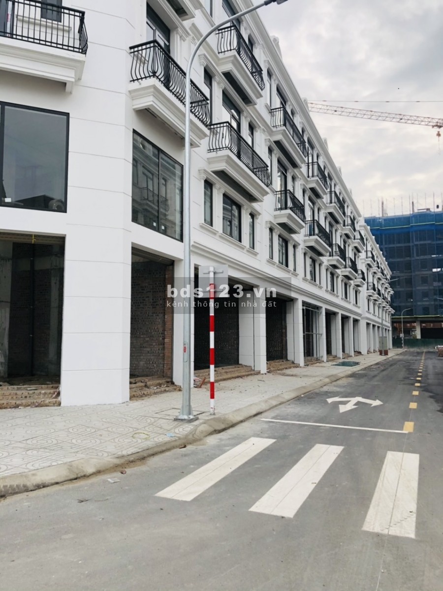 Bán nhanh Shophouse Sông Hồng Trâu Quỳ Gia Lâm, kinh doanh đỉnh