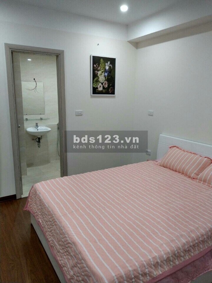 Cho thuê Chung cư Handi Resco Lê Văn Lương 2 ngủ full 12 triệu. Lh 0377983070