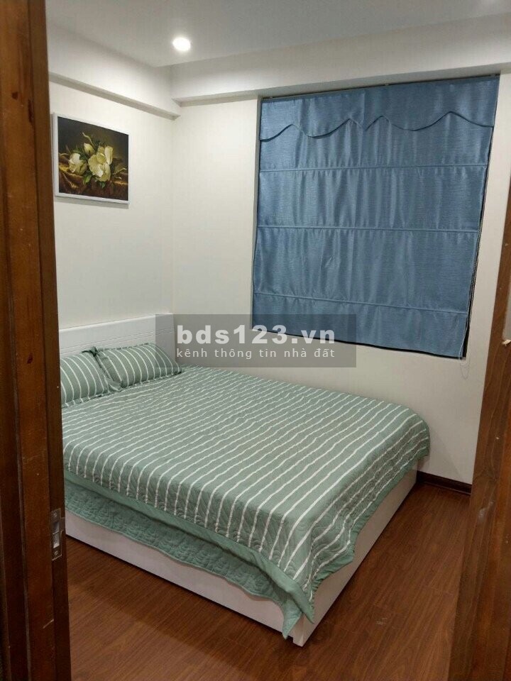 Cho thuê Chung cư Handi Resco Lê Văn Lương 2 ngủ full 12 triệu. Lh 0377983070
