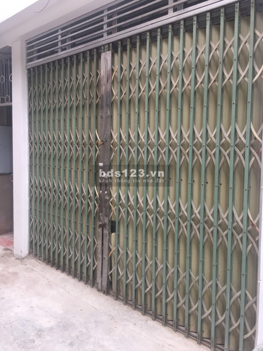 Chính chủ Cần bán gấp nhà phố 32m2 x 4 tầng ngõ 68 Triểu Khúc, Ngõ thông ô tô đỗ cửa.