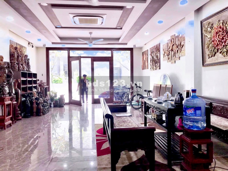 Bán Nhà Phố Nguyễn Tuân Thanh Xuân 75m2 5T Mt 5,5m Giá 22 Tỷ Khu VIP Thang Máy Nhập Khẩu
