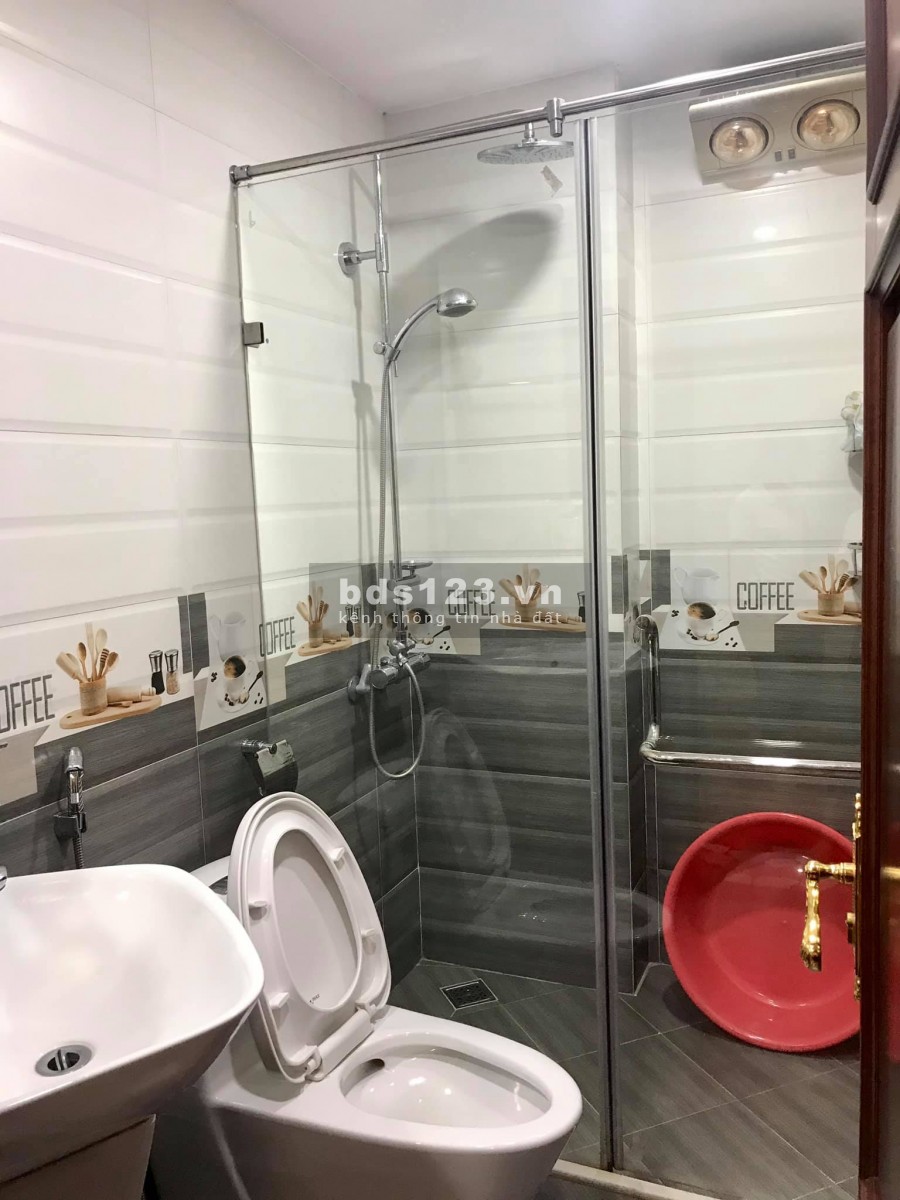 Bán Nhà Phố Nguyễn Tuân Thanh Xuân 75m2 5T Mt 5,5m Giá 22 Tỷ Khu VIP Thang Máy Nhập Khẩu