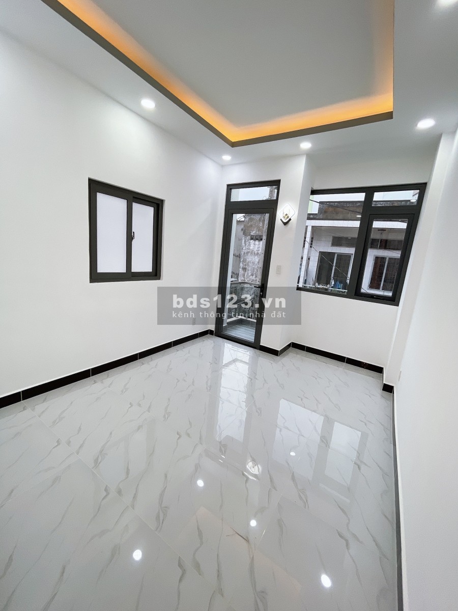 Bán nhà đẹp 1 lầu gần mặt tiền đường Phạm Hùng P9 Q8