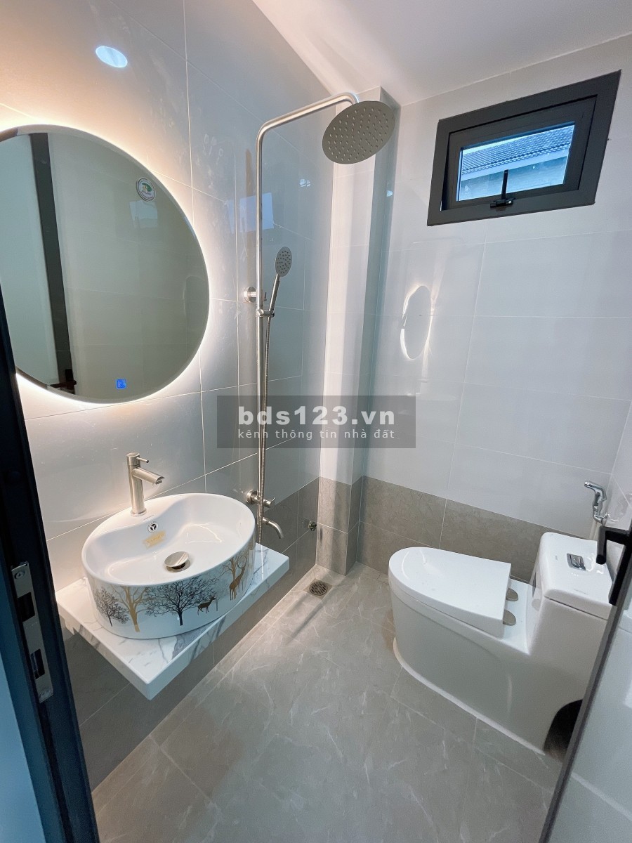 Bán nhà đẹp 1 lầu gần mặt tiền đường Phạm Hùng P9 Q8