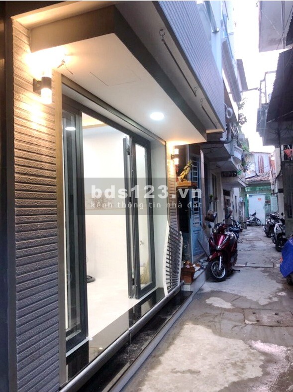 Nhà mới lầu 3pn (vào ở ngay) hẻm Nguyễn Thị Tần P1 Q8