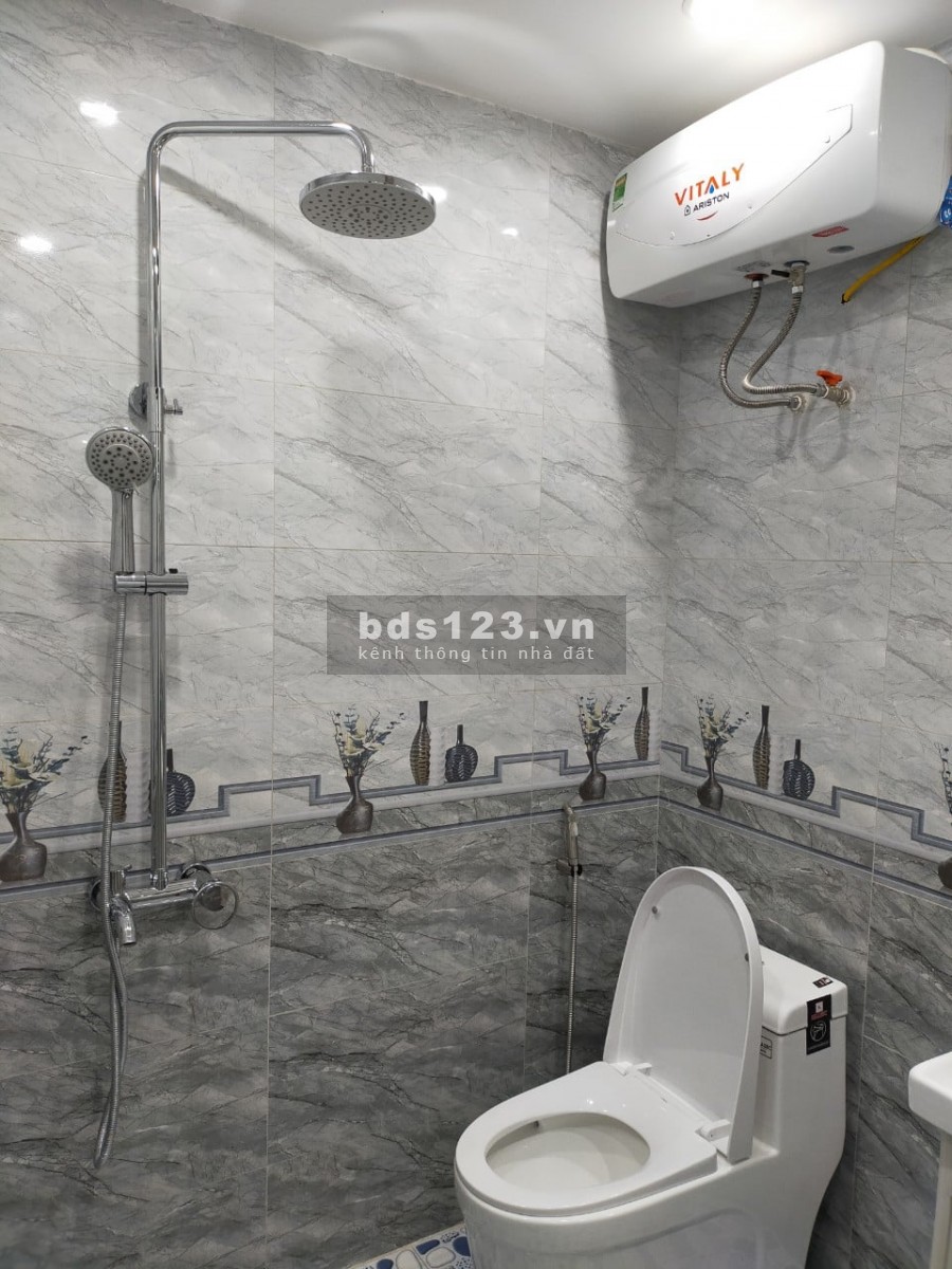 BÁN NHÀ MỚI XÂY 5 TẦNG 42M2 ĐƯỜNG LÁNG CHỈ 4,3 TỶ.