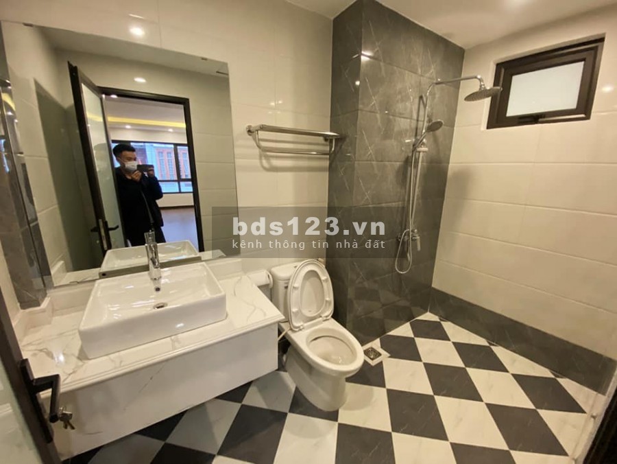 Mặt Phố Văn La, Văn phú 45m 4 tầng ô tô tránh, kinh doanh sầm uất chỉ 3,5 tỷ