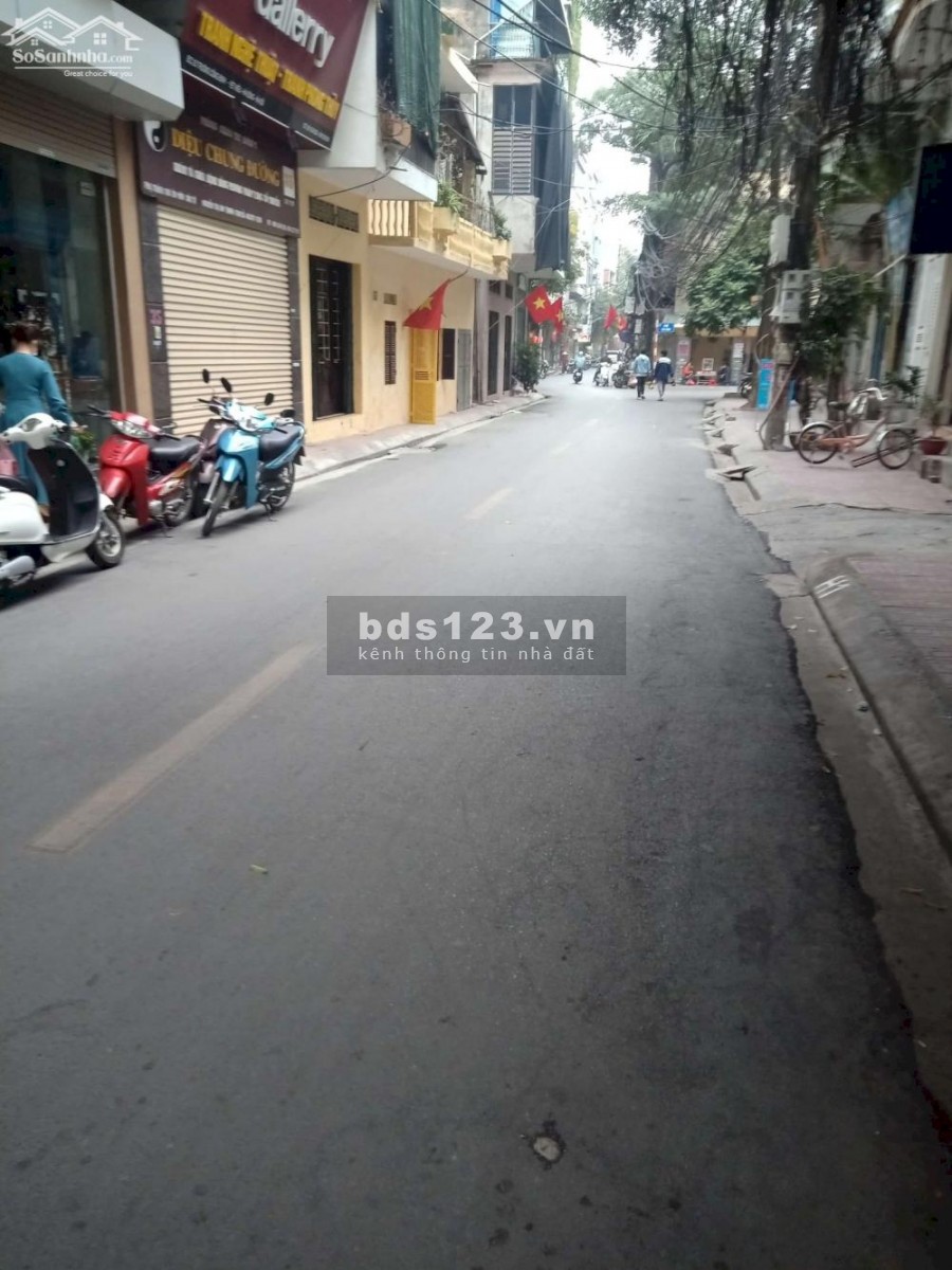 Cần Bán gấp Mặt Phố Hà Đông 40m2. vỉa hè Kinh Doanh.