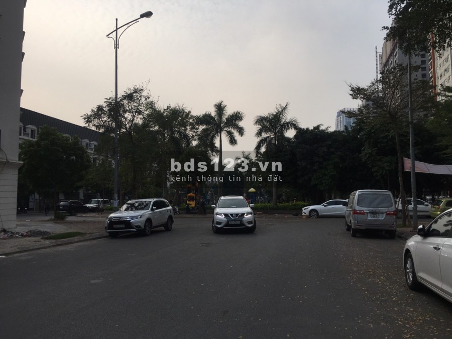 Bán lô góc 3 thoáng La Casta - Văn Phú 5 tầng 86m2 giá 15,2 tỷ