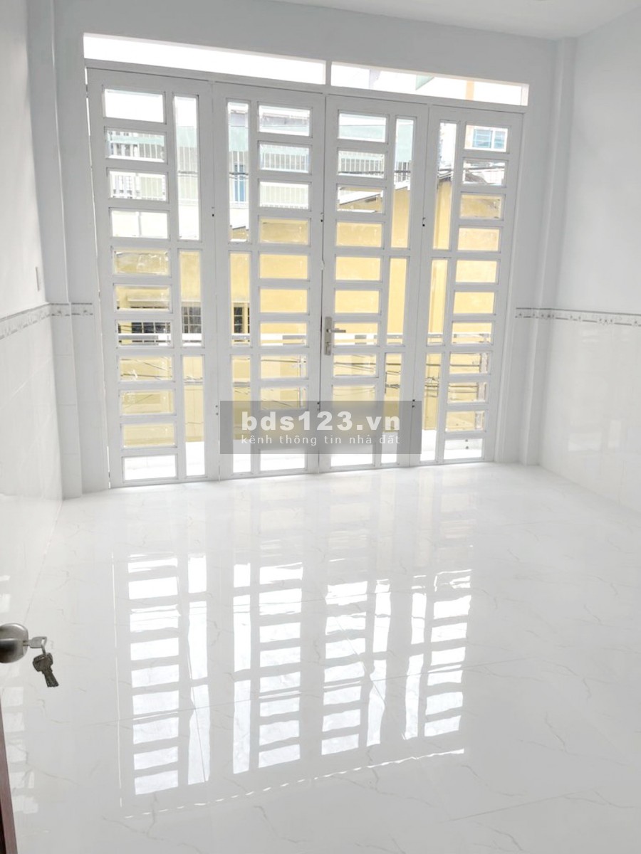 Nhà mới (3.7*9.5m/NH4.6m/lầu) hẻm Minh Phụng P10 Q11
