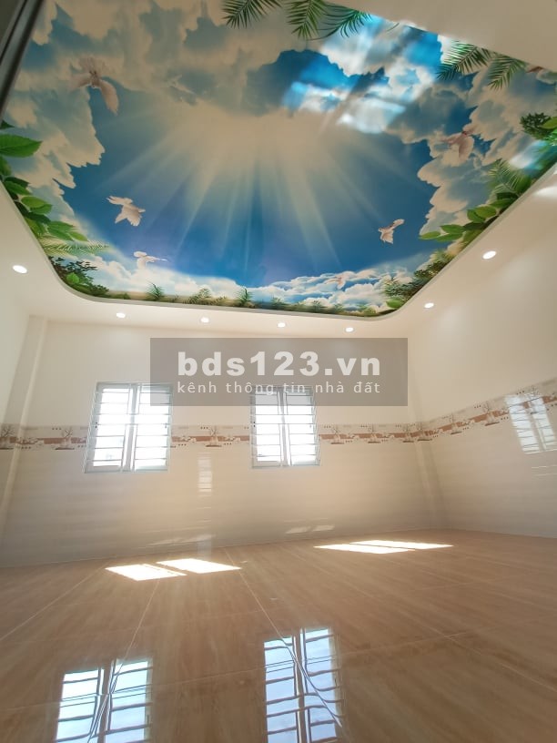 Biệt thự diện tích 8.5 x 15 , cách chợ Bình Chánh chỉ 1km