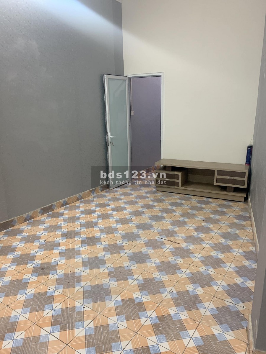 BÁN NHÀ HỒ HOÀNG CẦU, Ô TÔ VÀO TẬN CỬA CHỈ 2,75 TỶ.