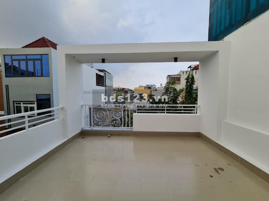 Bán nhà hẻm 8m Đồng Đen, 60m2 4.5x13,4 tầng, GIÁ 7 TỶ, LH 0914648319, Nói không với lộ giới