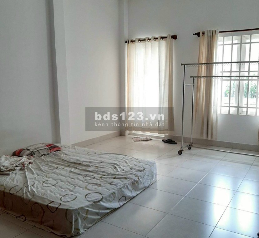 Nhà 2 tầng kiên cố. Cạnh Chả Lagi Bàu Cát. Tân Bình. 4,2 tỷ