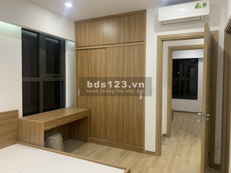 Cho thuê chung cư Sapphire Place số 4 Chính Kinh 117m2 3PN thoáng mát đồ cơ bản LH 0988296228