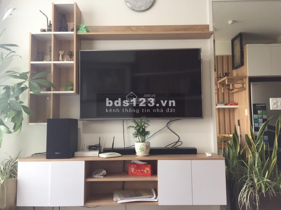 Saigon Gateway có căn hộ mới bàn giao cần cho thuê giá 6 triệu/tháng, dtsd 54m2, 2 PN, có ban công