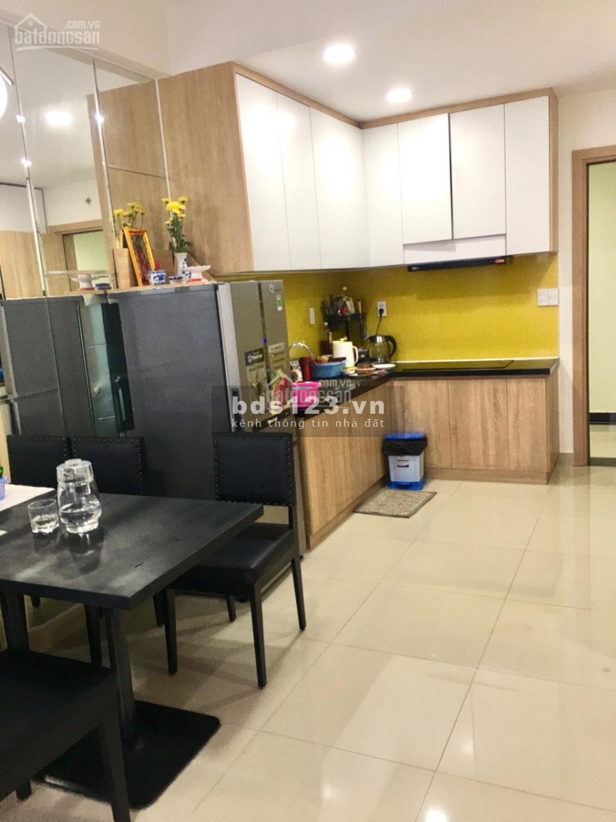 Có căn hộ tầng cao, view thoáng cần cho thuê giá 6 triệu/tháng, dtsd 70m2, 2 PN, cc Saigon Gateway