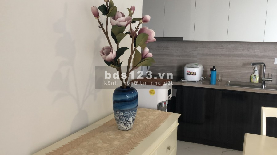Cho thuê căn hộ 2PN Empire City tòa Linden Residences tầng cao view sông full nột thất như hình