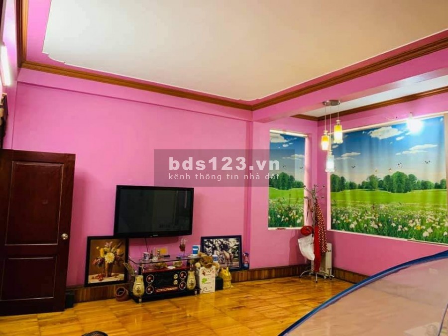 NHÀ LÔ GÓC GIẢI PHÓNG THANH XUÂN Ô TÔ TRÁNH 58M2. MT 6M 5.8 TỶ