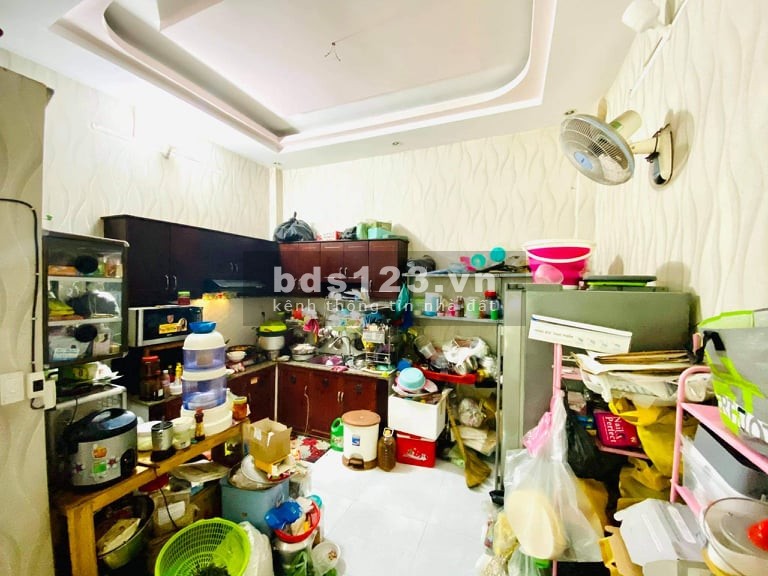 Chủ kẹt bán gấp nhà HXH Phạm Văn Chiêu 4 tầng 178m2, vị trí đẹp, nhỉnh 4 tỷ