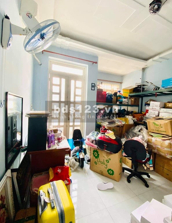 Chủ kẹt bán gấp nhà HXH Phạm Văn Chiêu 4 tầng 178m2, vị trí đẹp, nhỉnh 4 tỷ