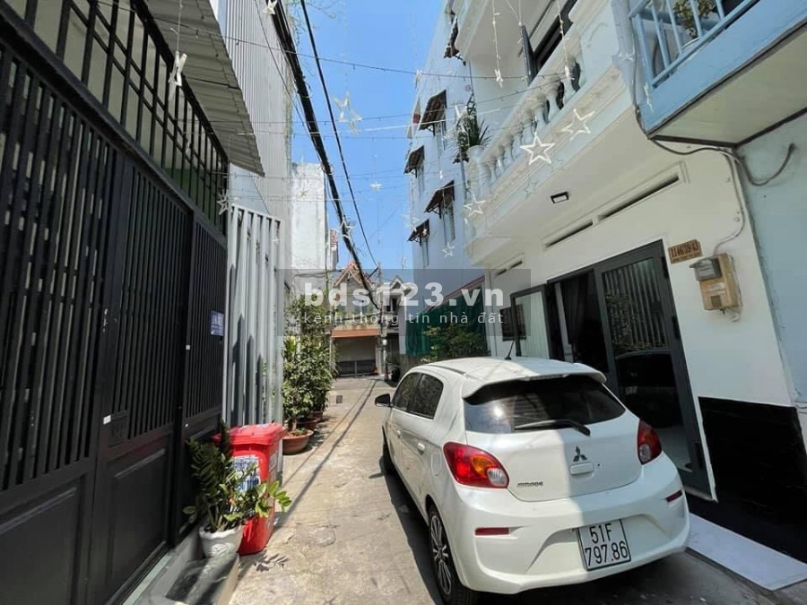 Bán Nhà Quận GÒ VẤP Hẽm Xe Hơi nhà đẹp vào ở liền – Gía Chỉ 3.15 TỶ