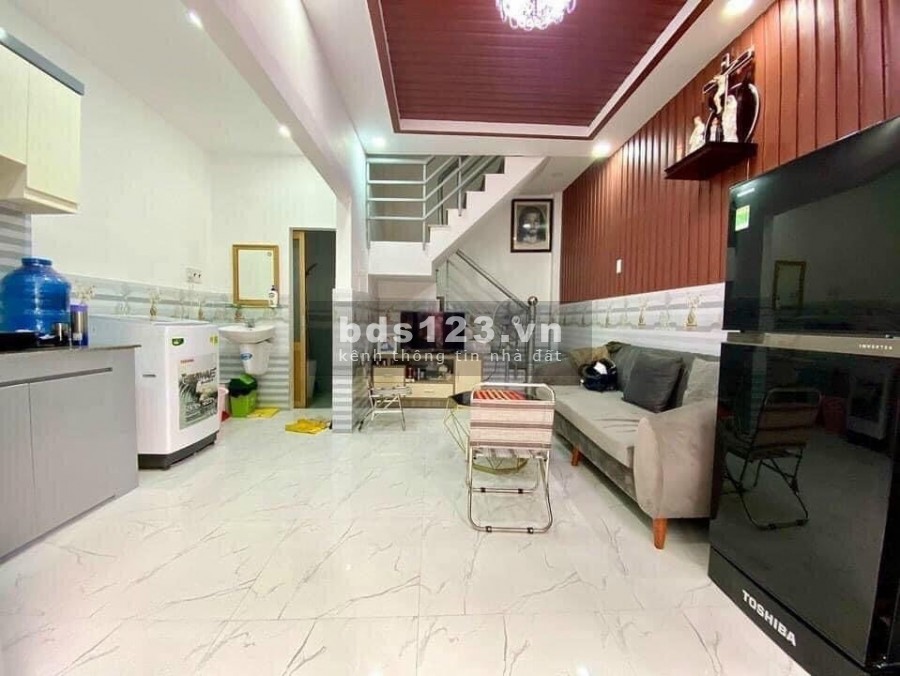 Bán Nhà Quận GÒ VẤP Hẽm Xe Hơi nhà đẹp vào ở liền – Gía Chỉ 3.15 TỶ