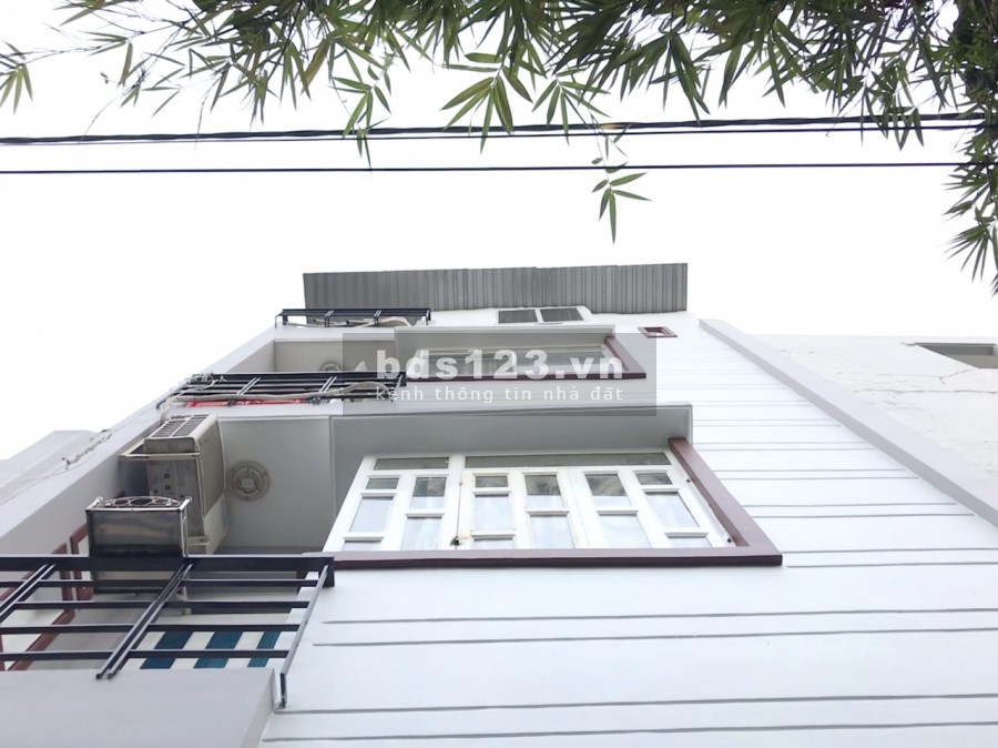 Nhà mới (4.8*7m/NH5.3m/3lầu) hẻm Bùi Minh Trực P5 Q8
