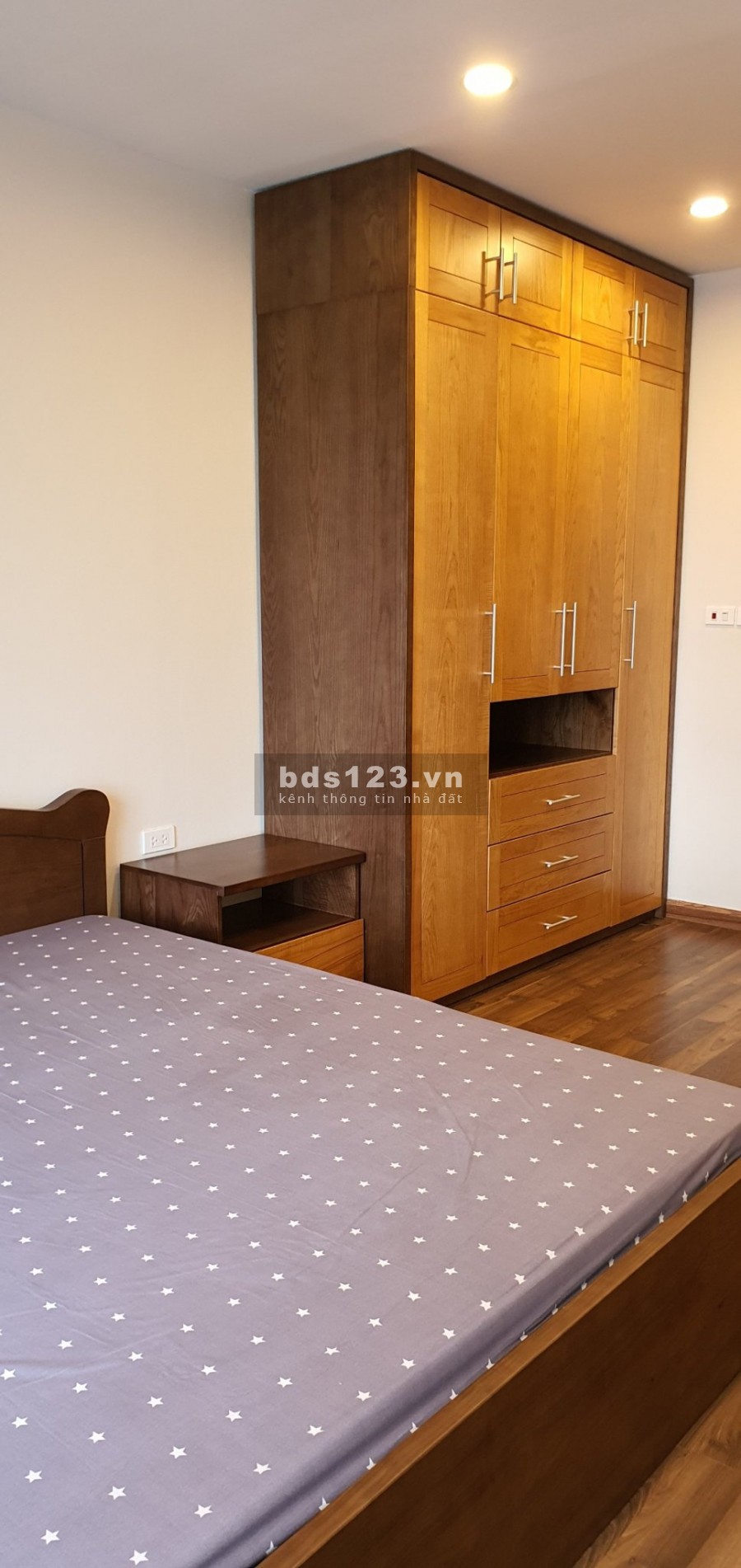 Hot căn hộ 3 ngủ, 105m2, tầng trung, view đẹp tại Goldmark City, giá 3.7 tỷ.