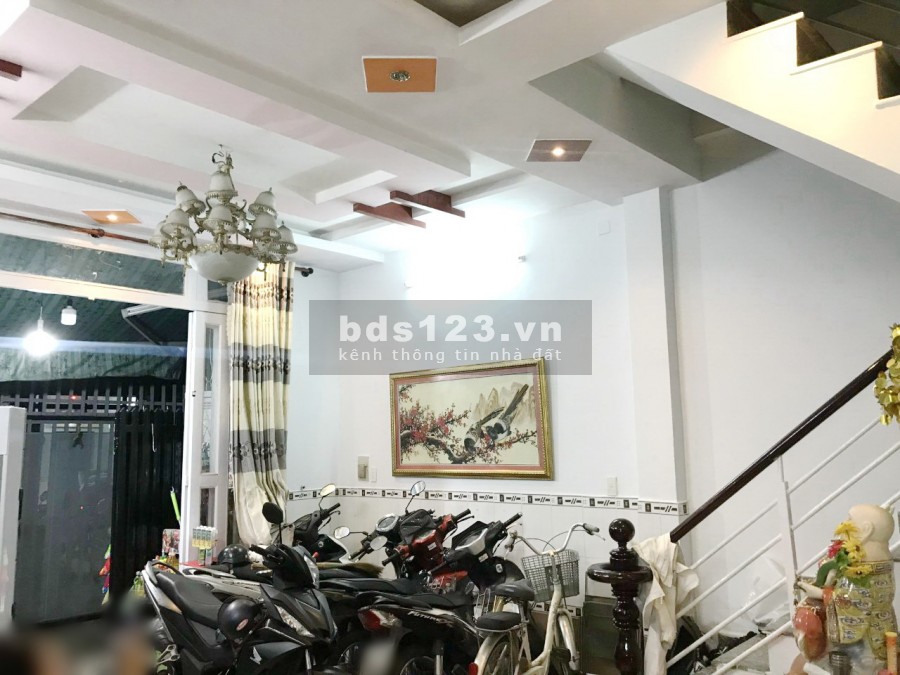 Nhà mới (4.8*7m/NH5.3m/3lầu) hẻm Bùi Minh Trực P5 Q8