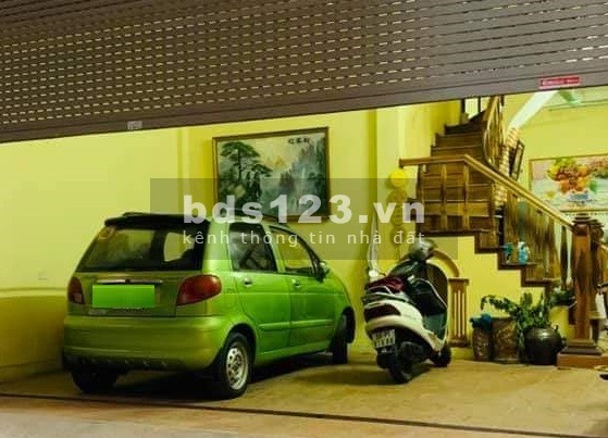 NHÀ LÔ GÓC GIẢI PHÓNG THANH XUÂN Ô TÔ TRÁNH 58M2. MT 6M 5.8 TỶ