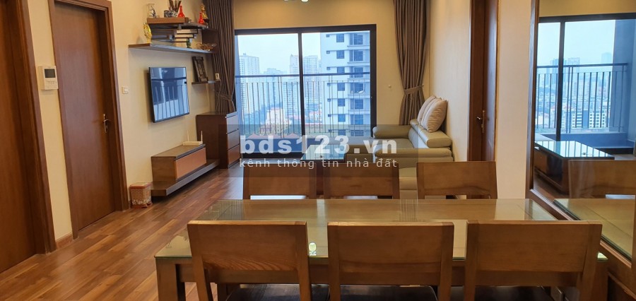 Hot căn hộ 3 ngủ, 105m2, tầng trung, view đẹp tại Goldmark City, giá 3.7 tỷ.