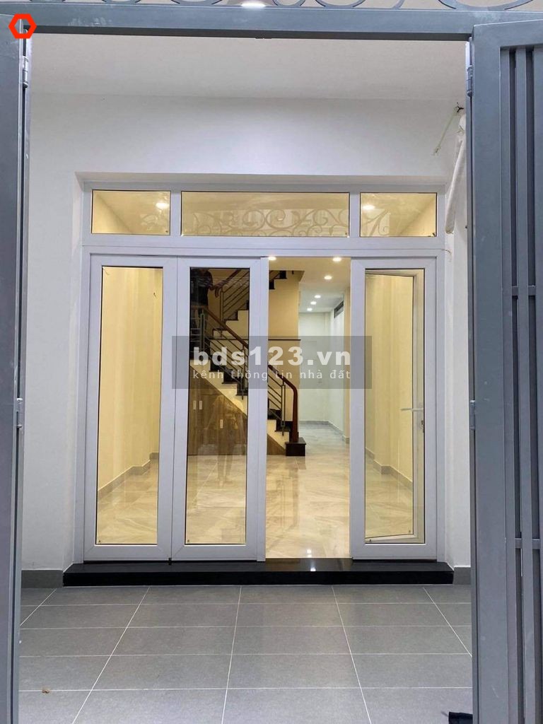 HXH Nguyễn Cửu Vân 4x15m, trệt, 2lầu nhà mới xây giá tốt.