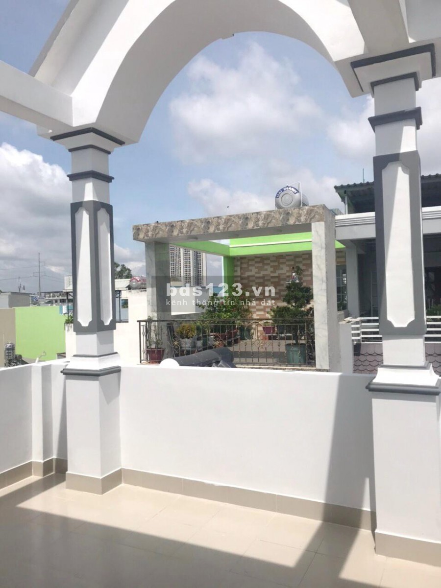 Nhà mới (4.1 x 11m) 2 lầu, hẻm xe hơi 158 Bùi Minh Trực P5 Q8