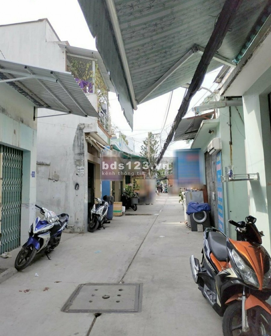 Nhanh tay mua ngay nhà 2 MT hẻm Hồ Học Lãm, Quận Bình Tân. DTCN 220.7m2.