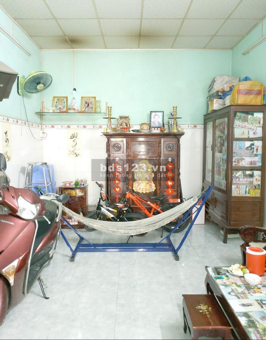 Nhanh tay mua ngay nhà 2 MT hẻm Hồ Học Lãm, Quận Bình Tân. DTCN 220.7m2.