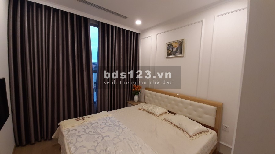 Cần bán gấp căn 3PN 112m tầng trung bên Vinhomes Gardenia giá 4.3 tỷ