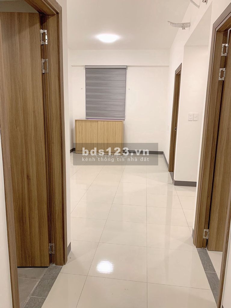 Căn hộ hướng Tây Bắc cần cho thuê tại cc Imperial Place, dtsd 56m2, 2 PN, giá 6.5 triệu/tháng, LHCC