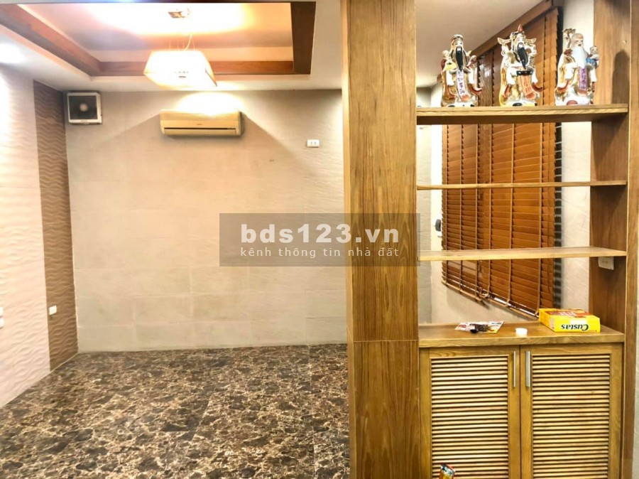 Bán Nhà Vương Thừa Vũ kinh doanh Ôtô Tránh. DT 56m2x4T