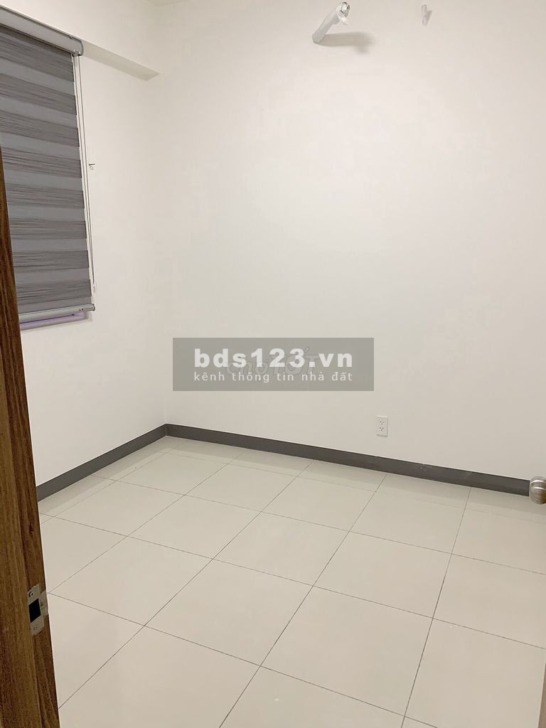 Căn hộ hướng Tây Bắc cần cho thuê tại cc Imperial Place, dtsd 56m2, 2 PN, giá 6.5 triệu/tháng, LHCC